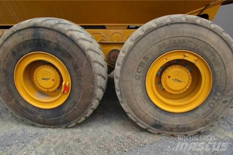 Bell B30D 22000L Camion altro