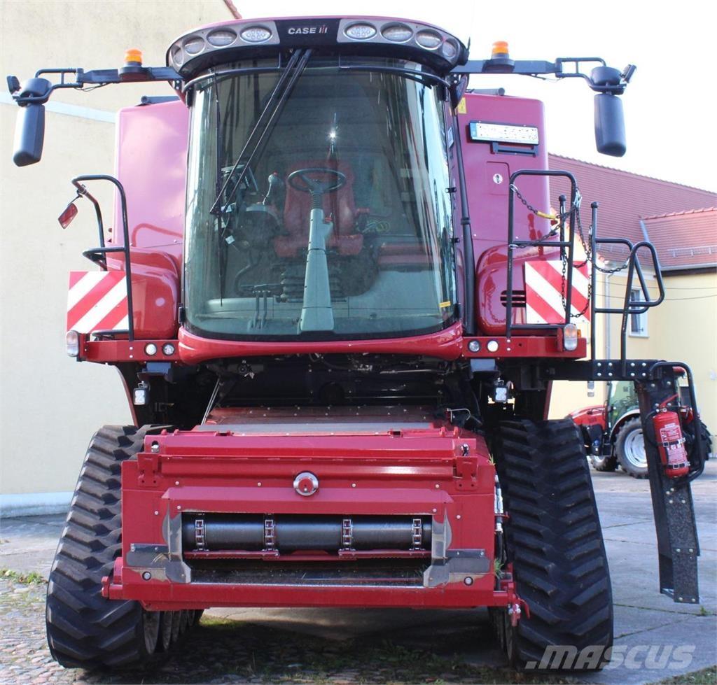 Case IH AF 8250 Mietitrebbiatrici