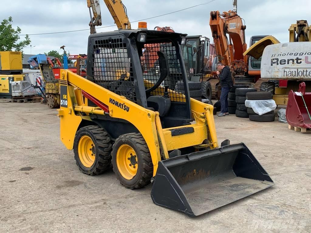Komatsu SK 510 Mini Pale Gommate