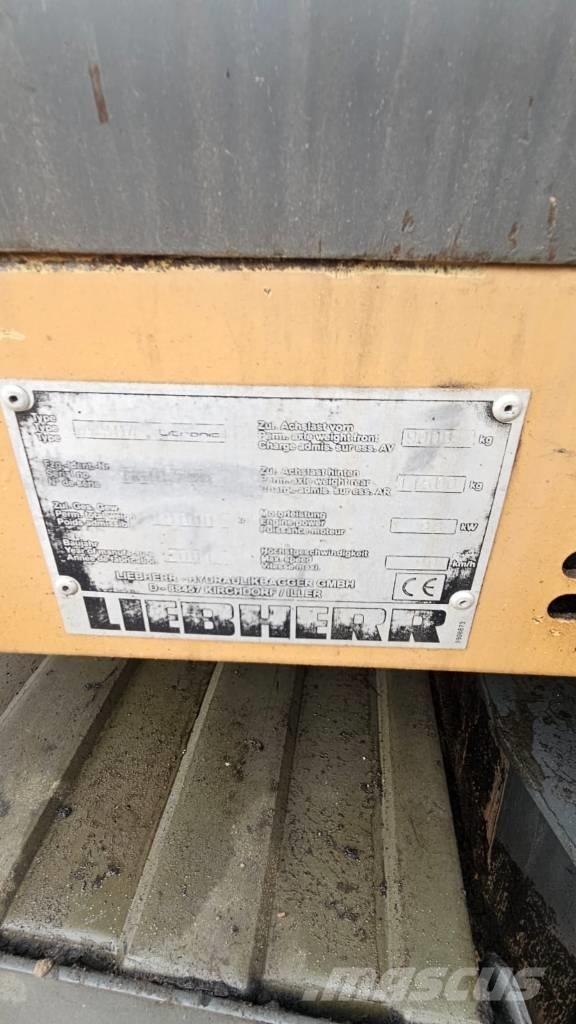 Liebherr 904 Escavatori gommati