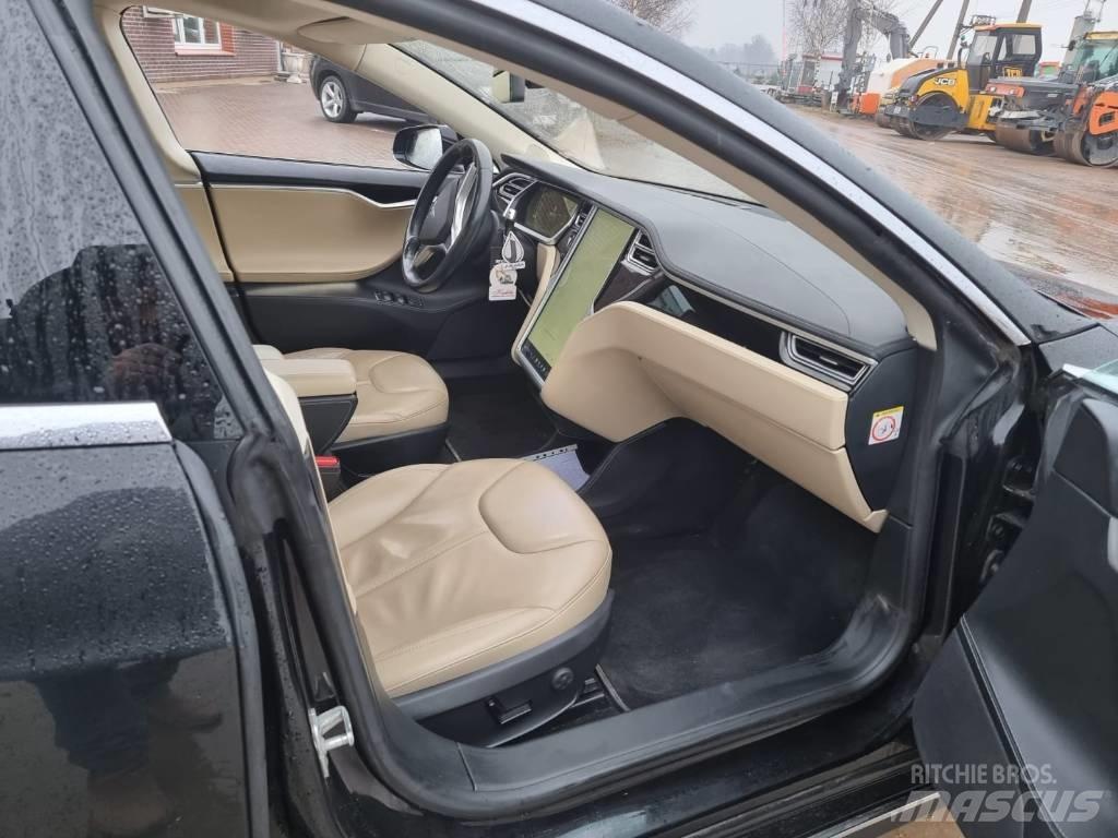 Tesla Model S P85 Auto