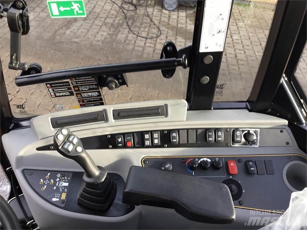 JCB TM 220 Agri Piattaforme a braccio telescopico