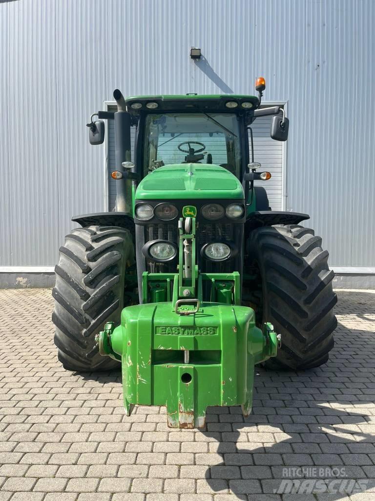 John Deere 8320 R Trattori