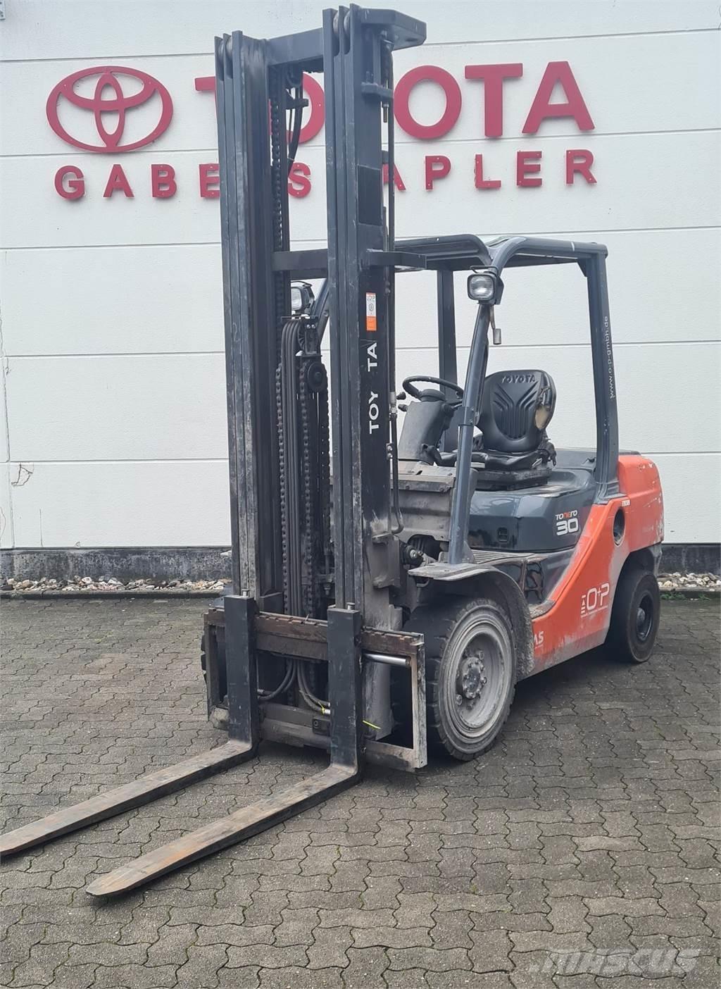 Toyota 02-8FDF30 Carrelli elevatori diesel