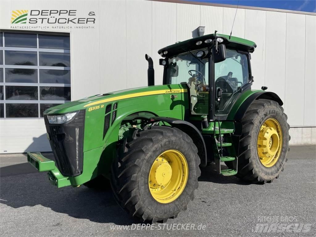 John Deere 8335R Trattori