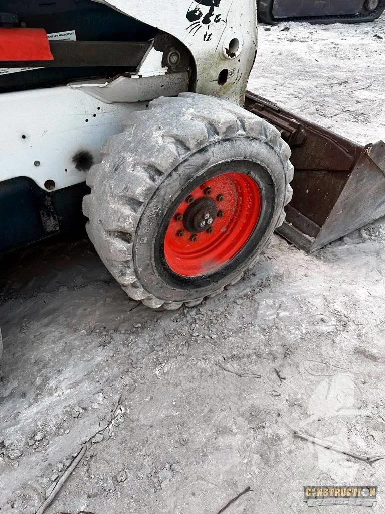 Bobcat S 650 Mini Pale Gommate