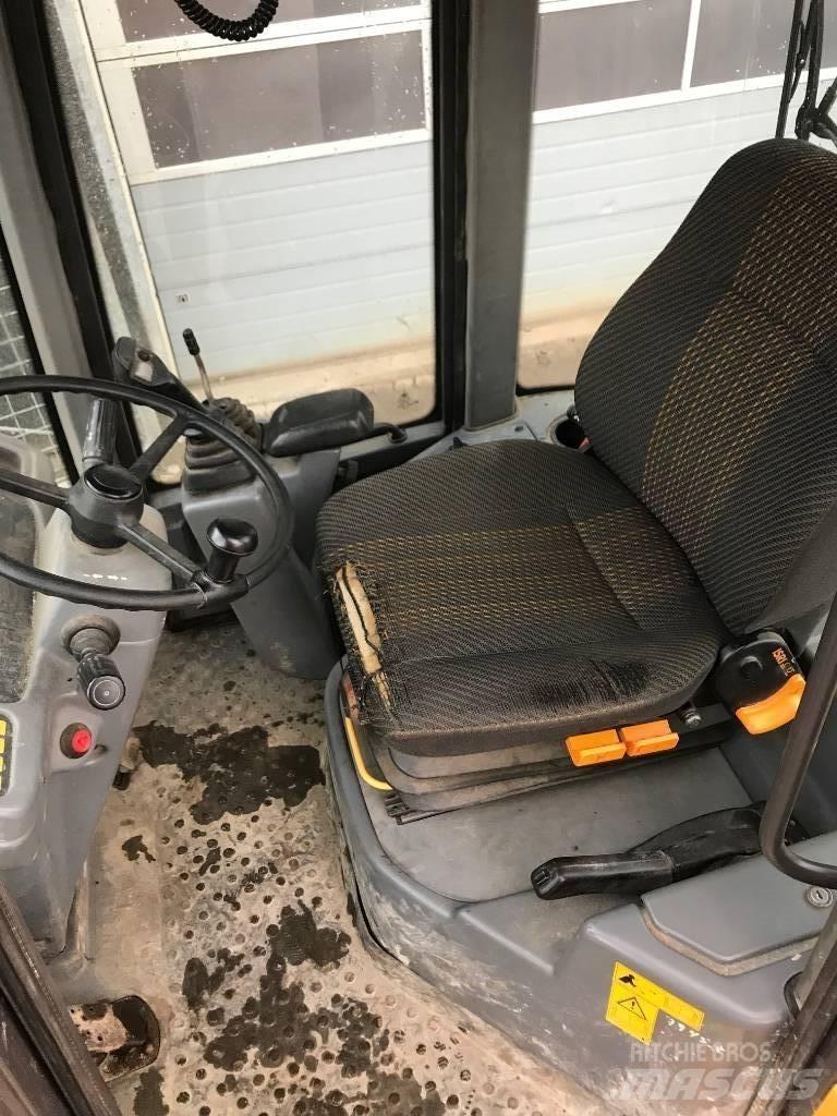 Volvo L30B Pale gommate