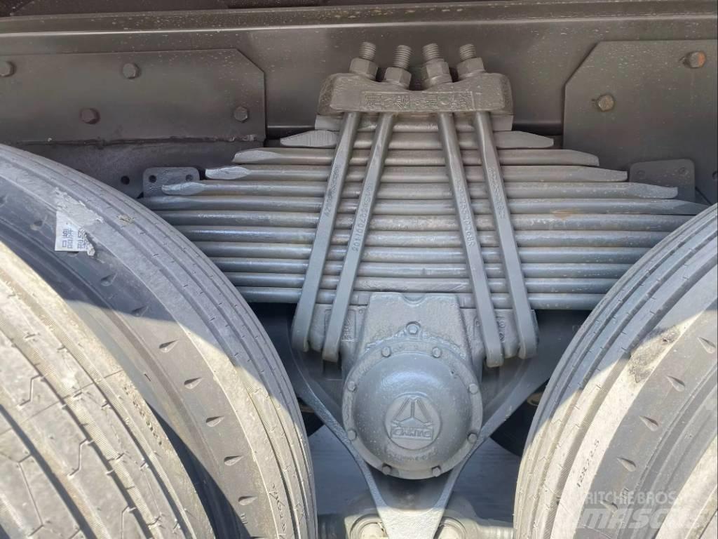 Howo 371 8x4 Camion ribaltabili