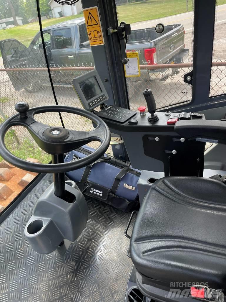 XCMG CV 83 PDU Rulli monotamburo