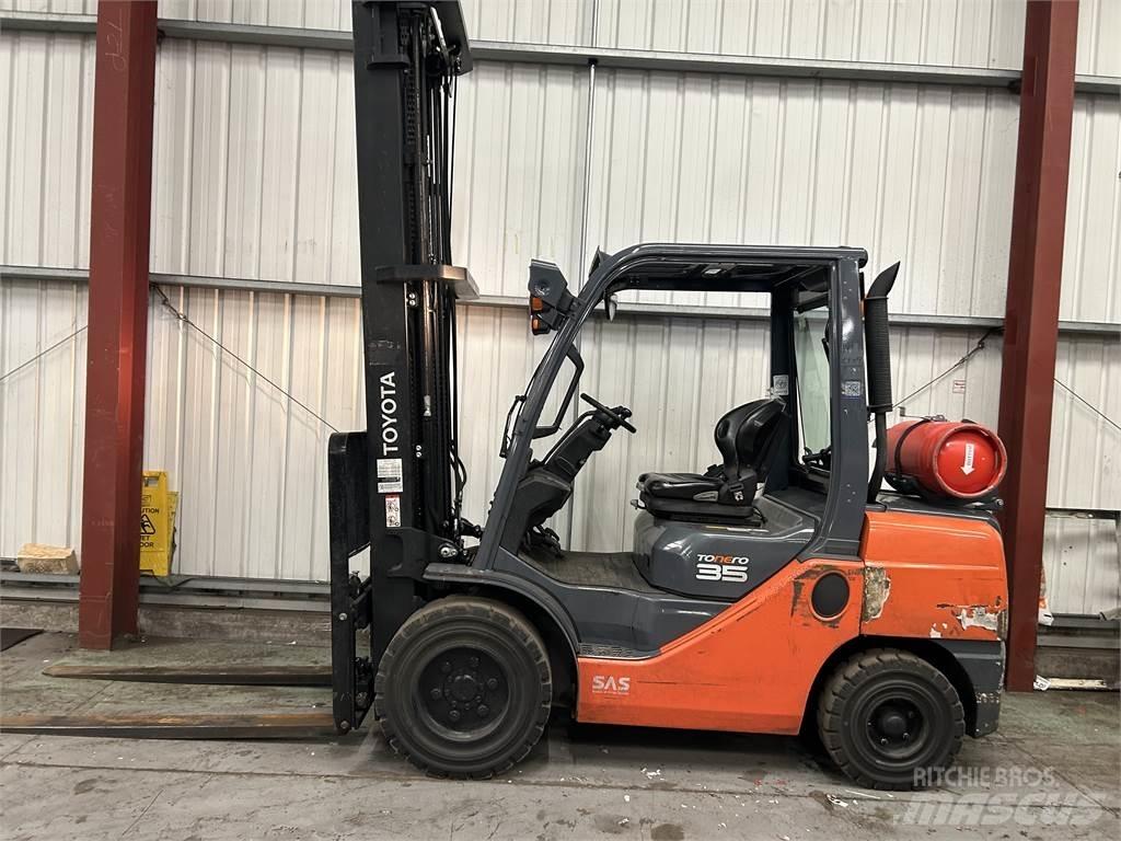 Toyota 02-8FGJF35 Carrelli elevatori GPL