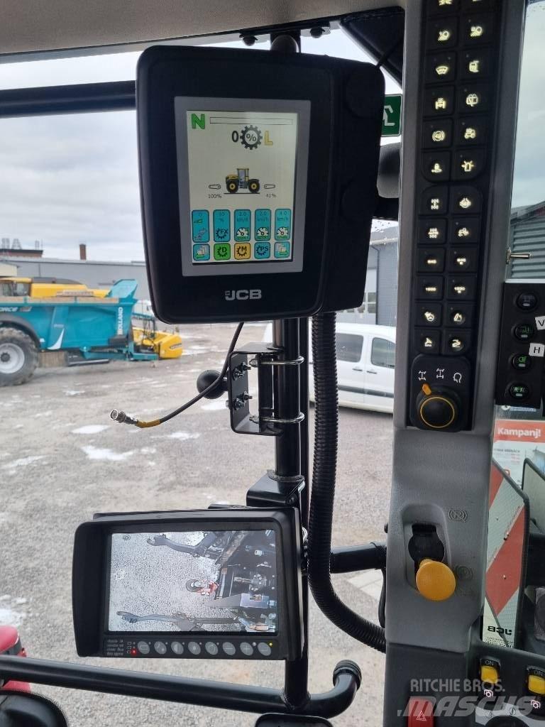 JCB Fastrac 4220 Trattori