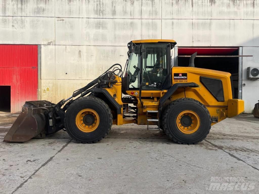 JCB 427 HT Pale gommate