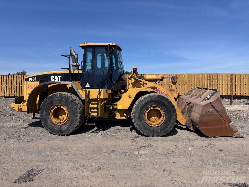 CAT 966 G Pale gommate