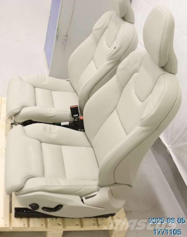 Volvo XC 60 Cabine e interni