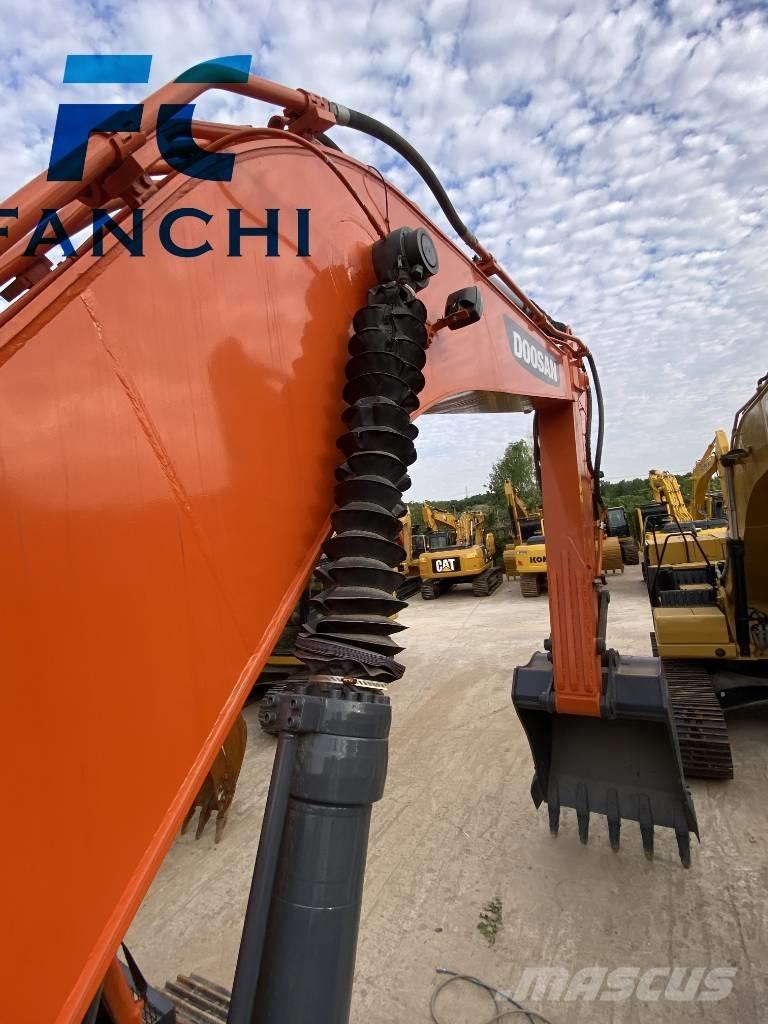 Doosan DX 340 LC Escavatori cingolati
