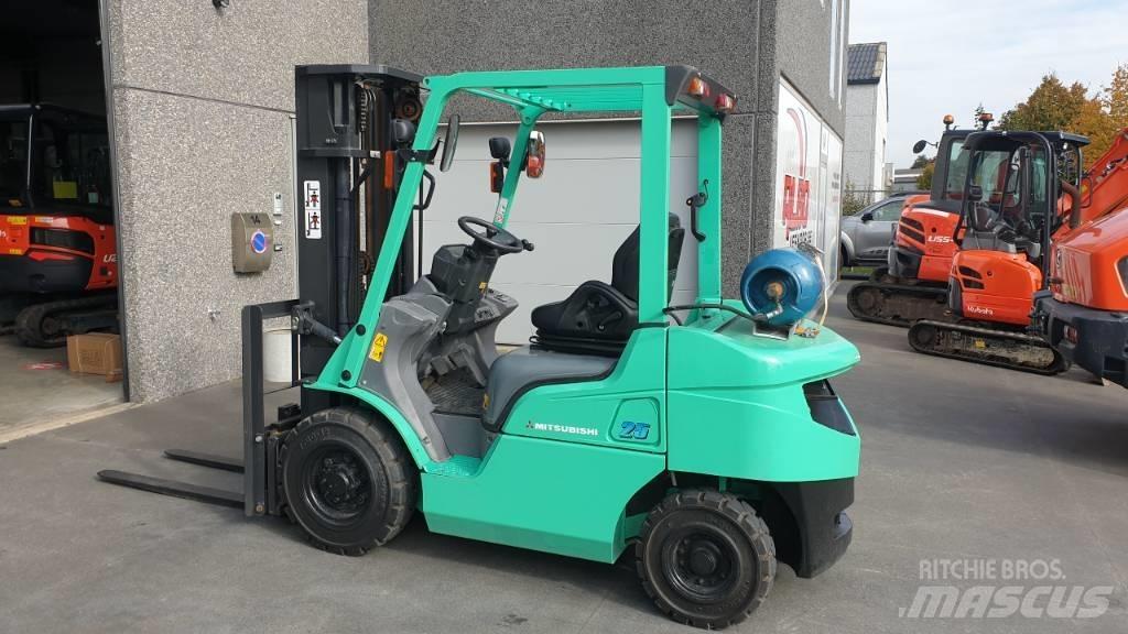 Mitsubishi FGE25NT Carrelli elevatori GPL