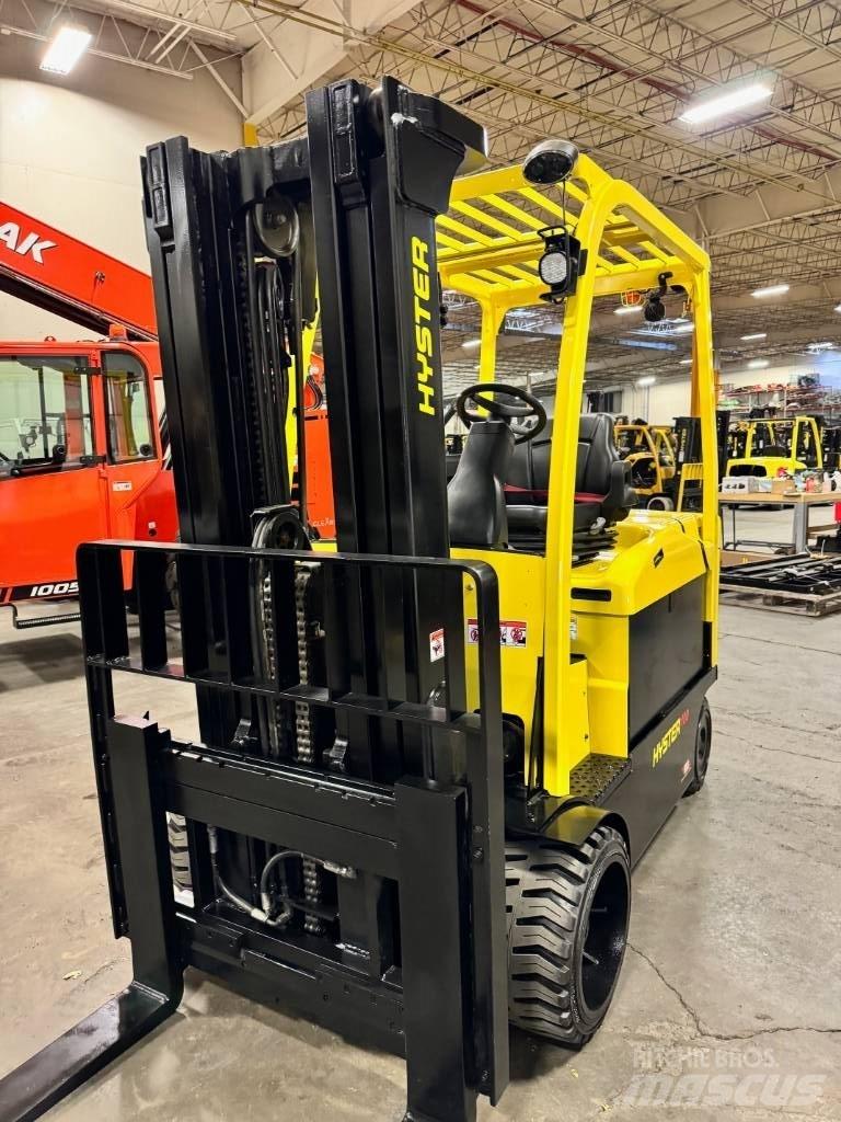 Hyster E100XN Carrelli elevatori elettrici