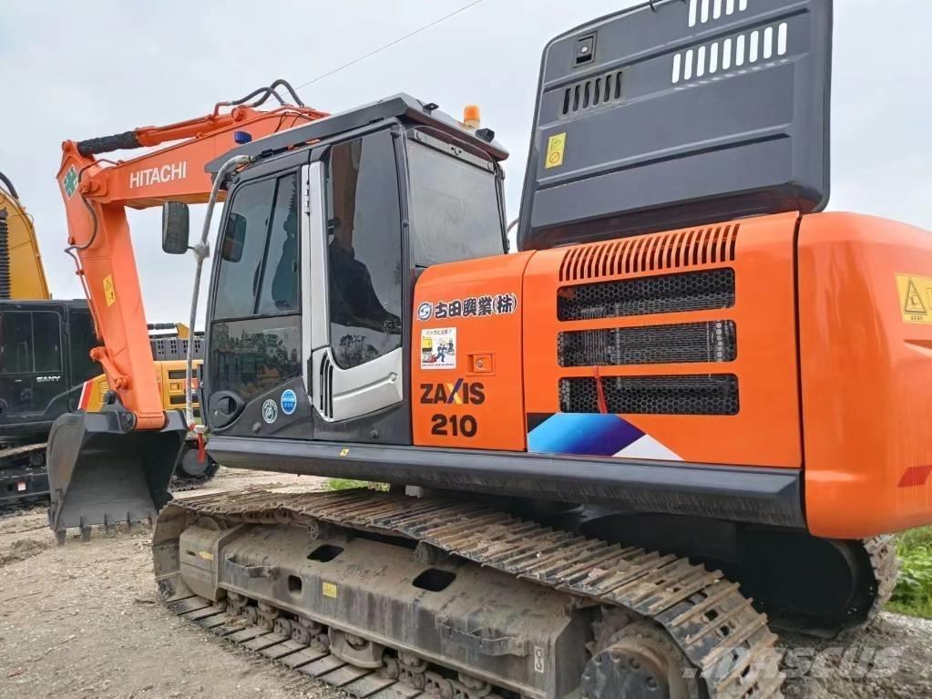 Hitachi ZX210 Escavatori cingolati