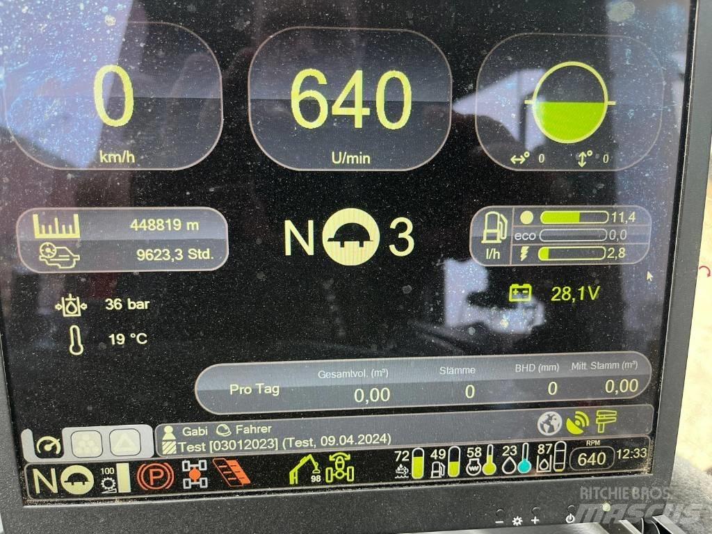 Komatsu 931 Abbattitrici, Disboscatrici