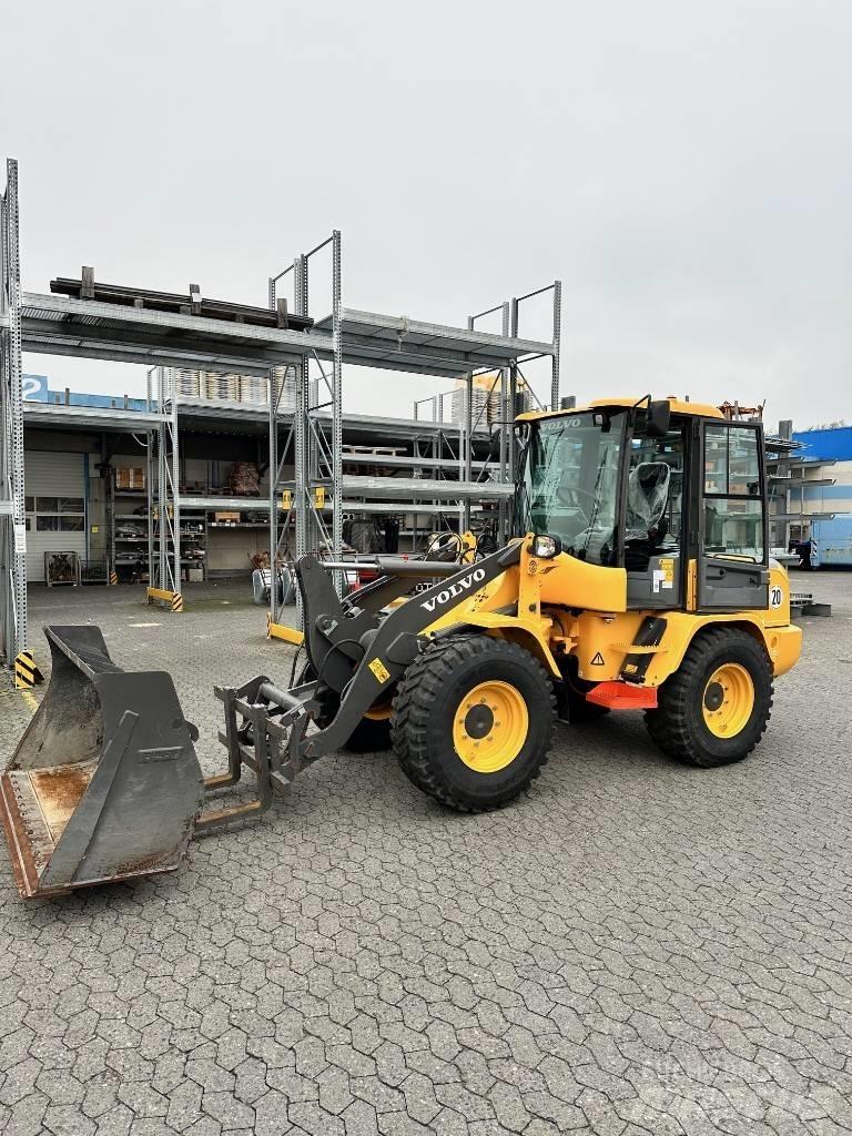 Volvo Radlader L30G Pale gommate