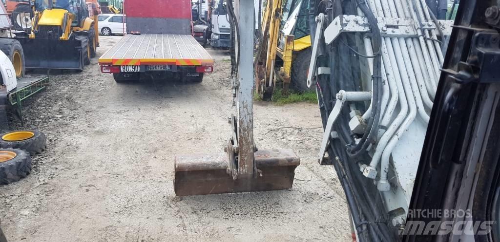 Takeuchi TB180 Altri macchinari per caricamento e scavo