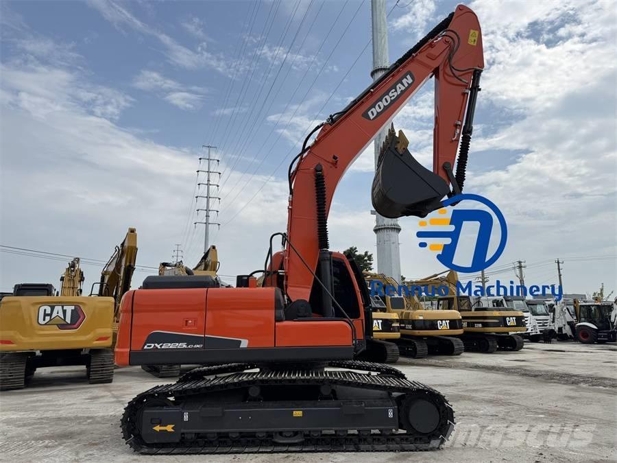 Doosan DX 225 LC-9C Escavatori cingolati