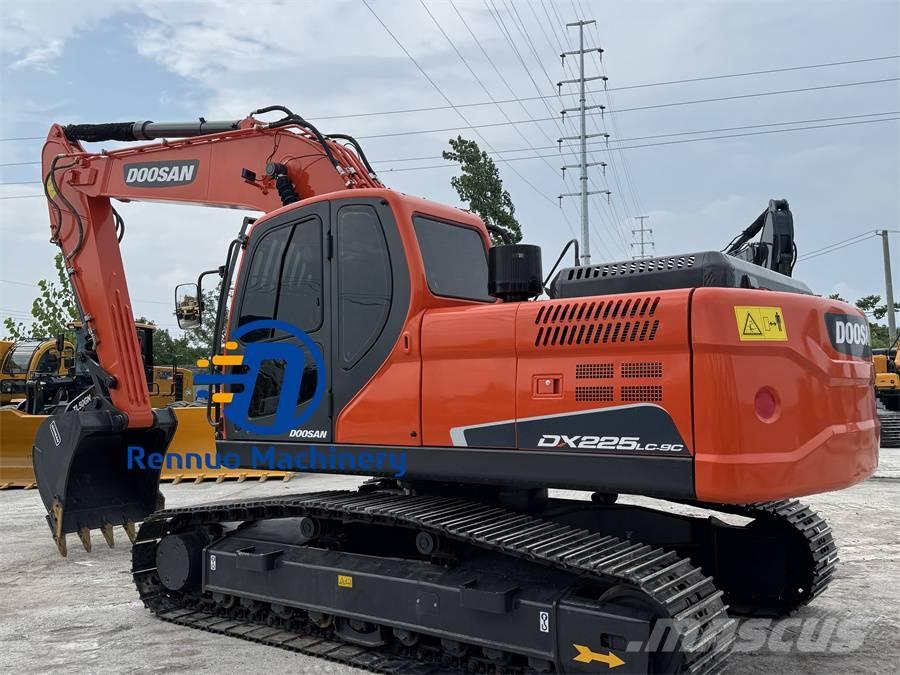 Doosan DX 225 LC-9C Escavatori cingolati
