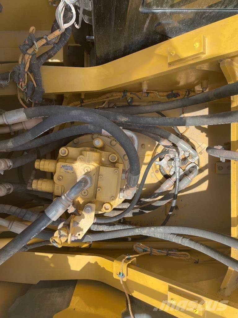 CAT CAT330GC Escavatori medi 7t - 12t