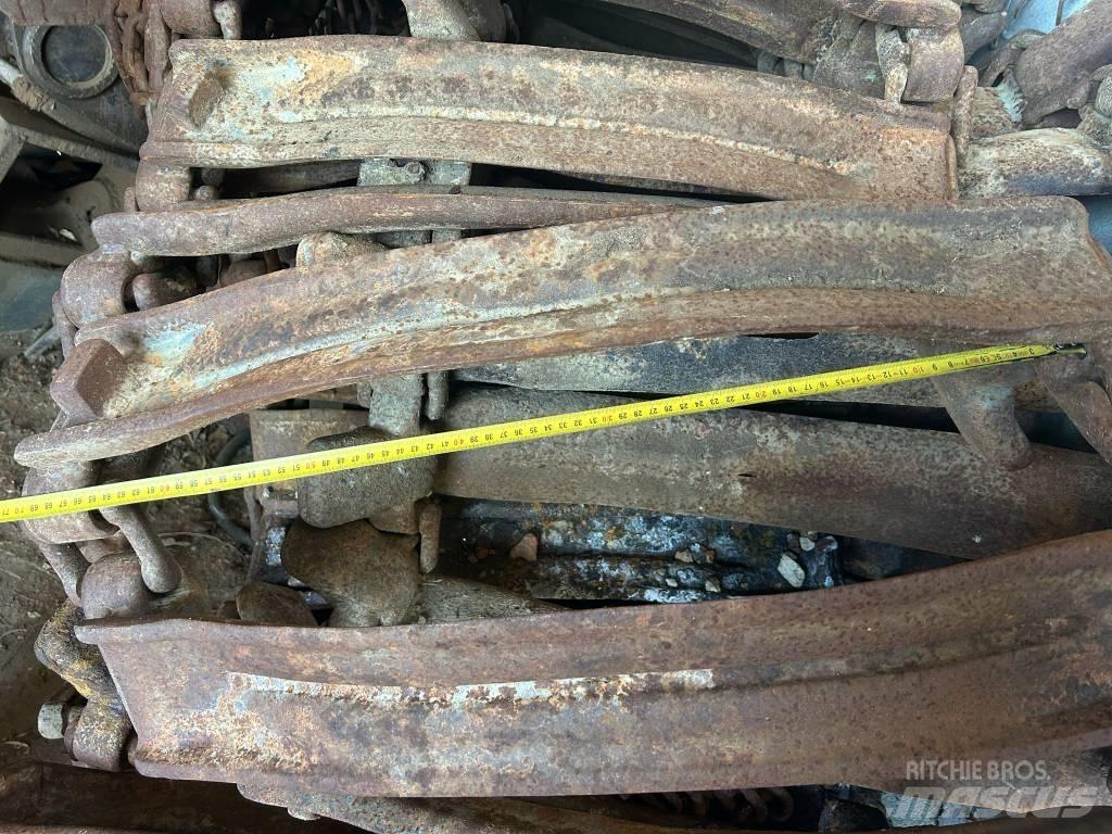 Clark TRS LS-2 Catene, cingoli e sottocarro