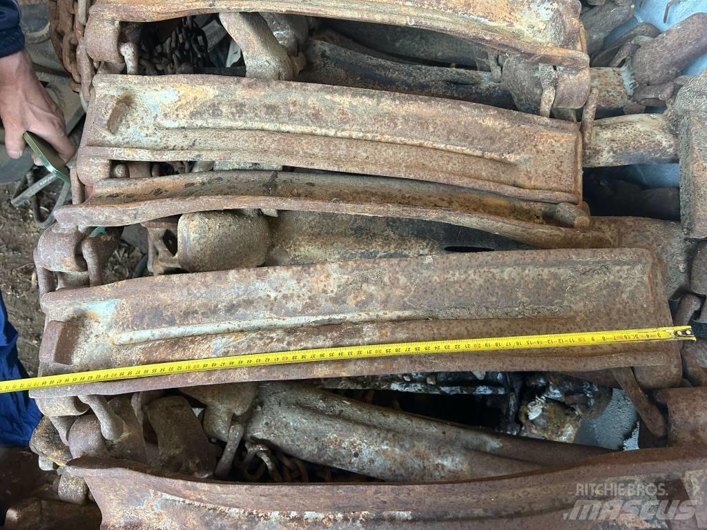 Clark TRS LS-2 Catene, cingoli e sottocarro