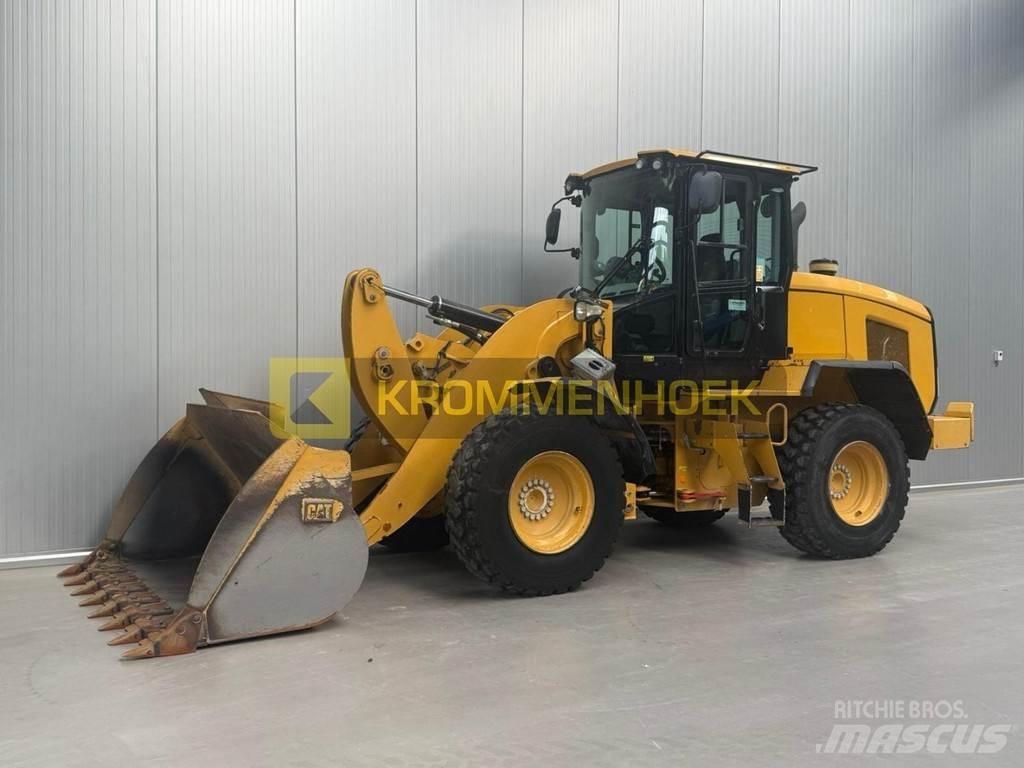 CAT 924 K Pale gommate