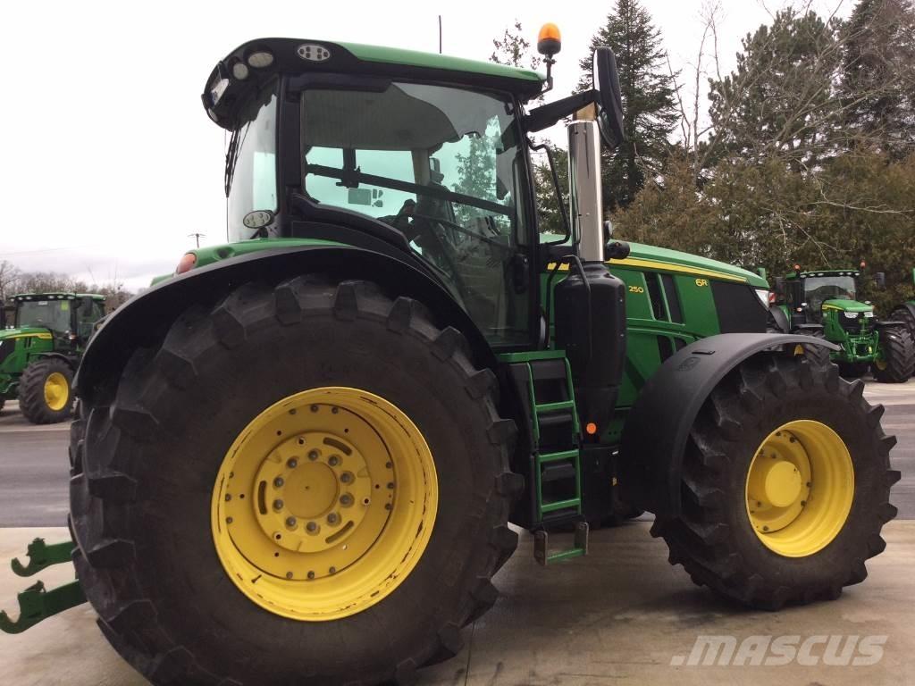 John Deere 6R250 Trattori