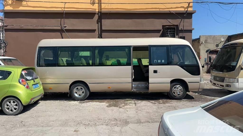 Toyota Coaster Autobus interurbani