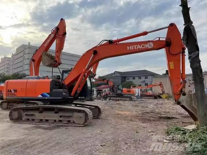 Hitachi ZX 250 Escavatori cingolati