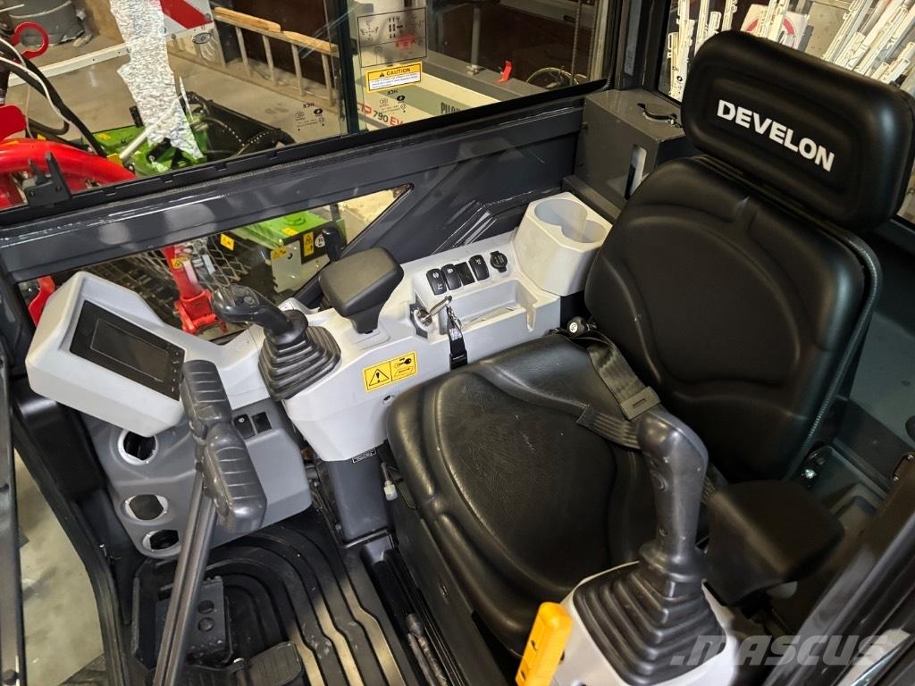 Develon DX 19 Z-7 Miniescavatori