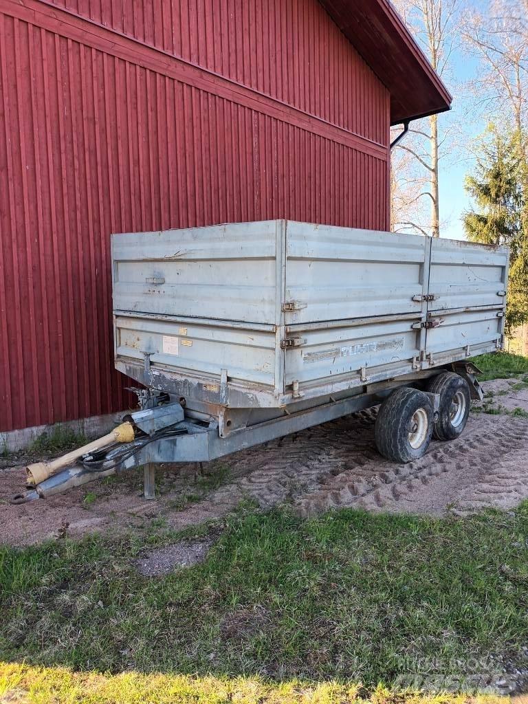 Tuhti Täyttövaunu Carri per la granella