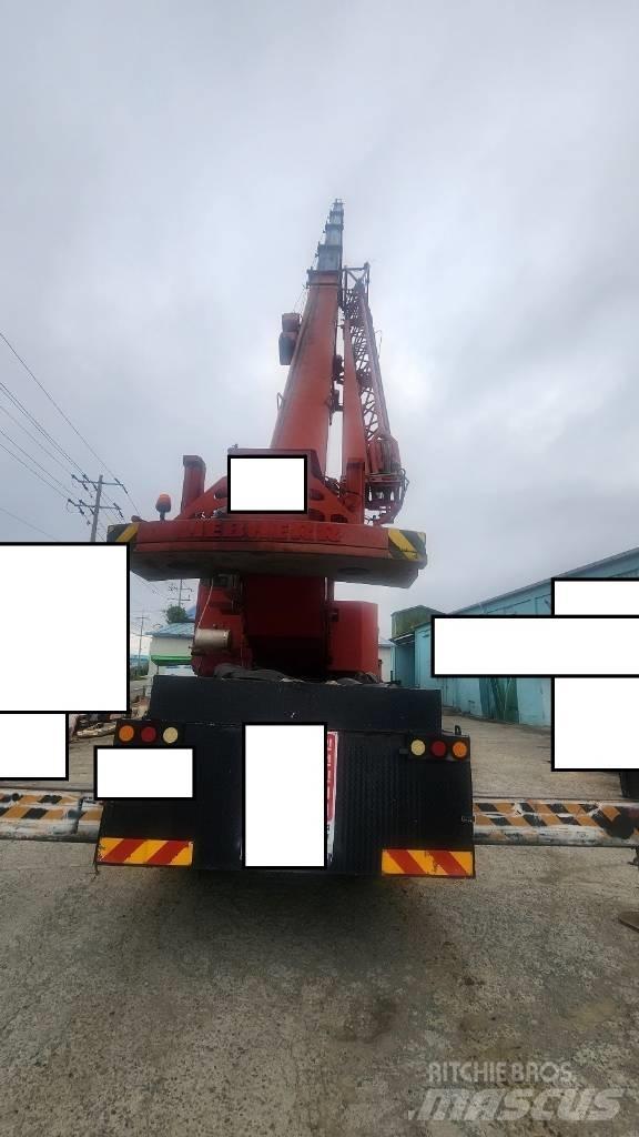 Liebherr LTM 1055-1 Gru per tutti i terreni