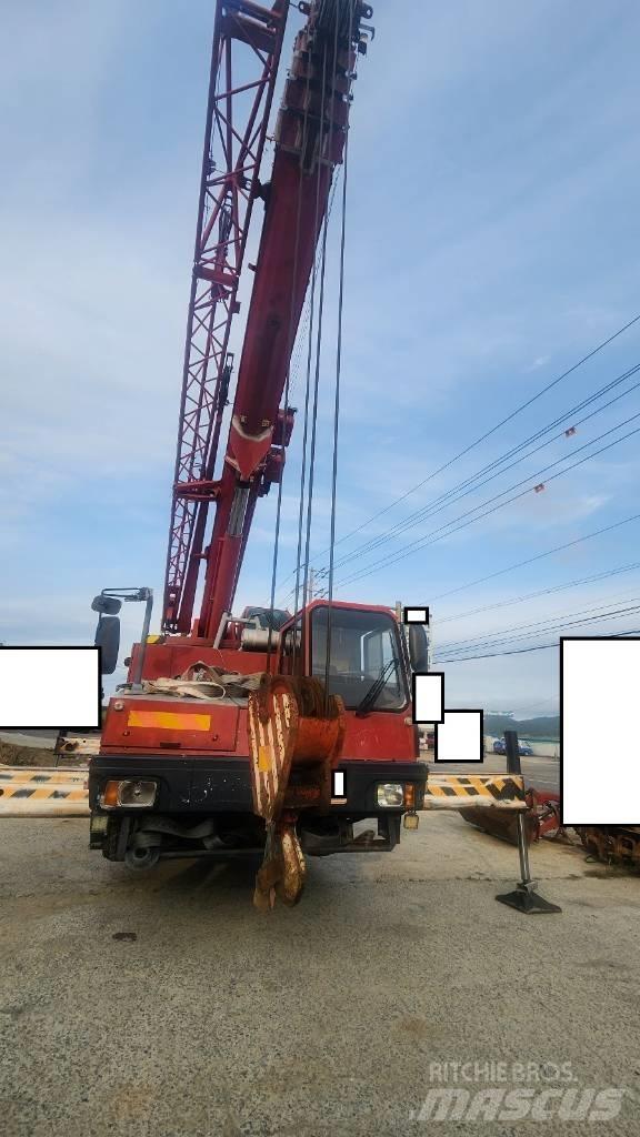 Liebherr LTM 1055-1 Gru per tutti i terreni