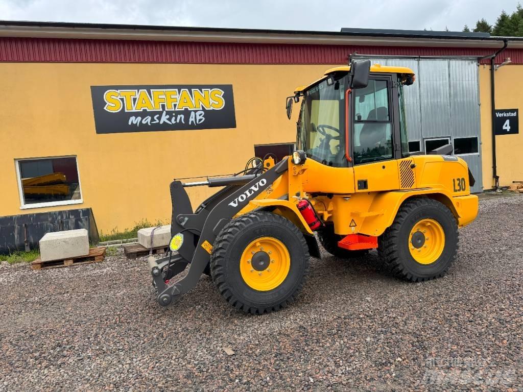 Volvo L 30 HS Pale gommate