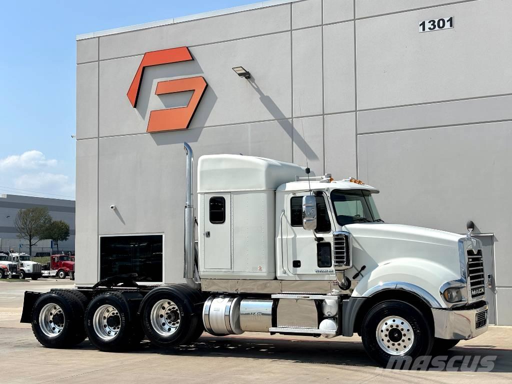 Mack Titan TD 713 Motrici e Trattori Stradali