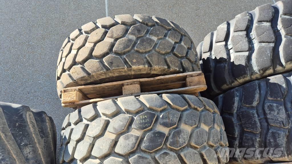 Bridgestone 23.5R25 Pneumatici, ruote e cerchioni