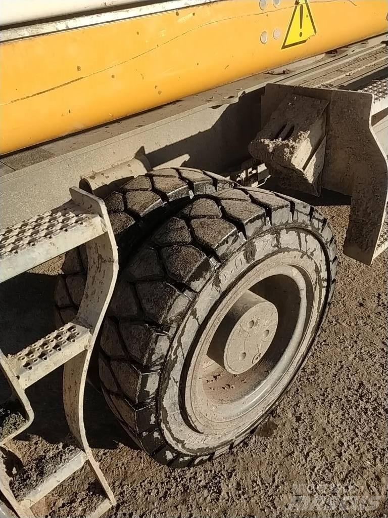 Liebherr LH 24 M Movimentazione rifiuti