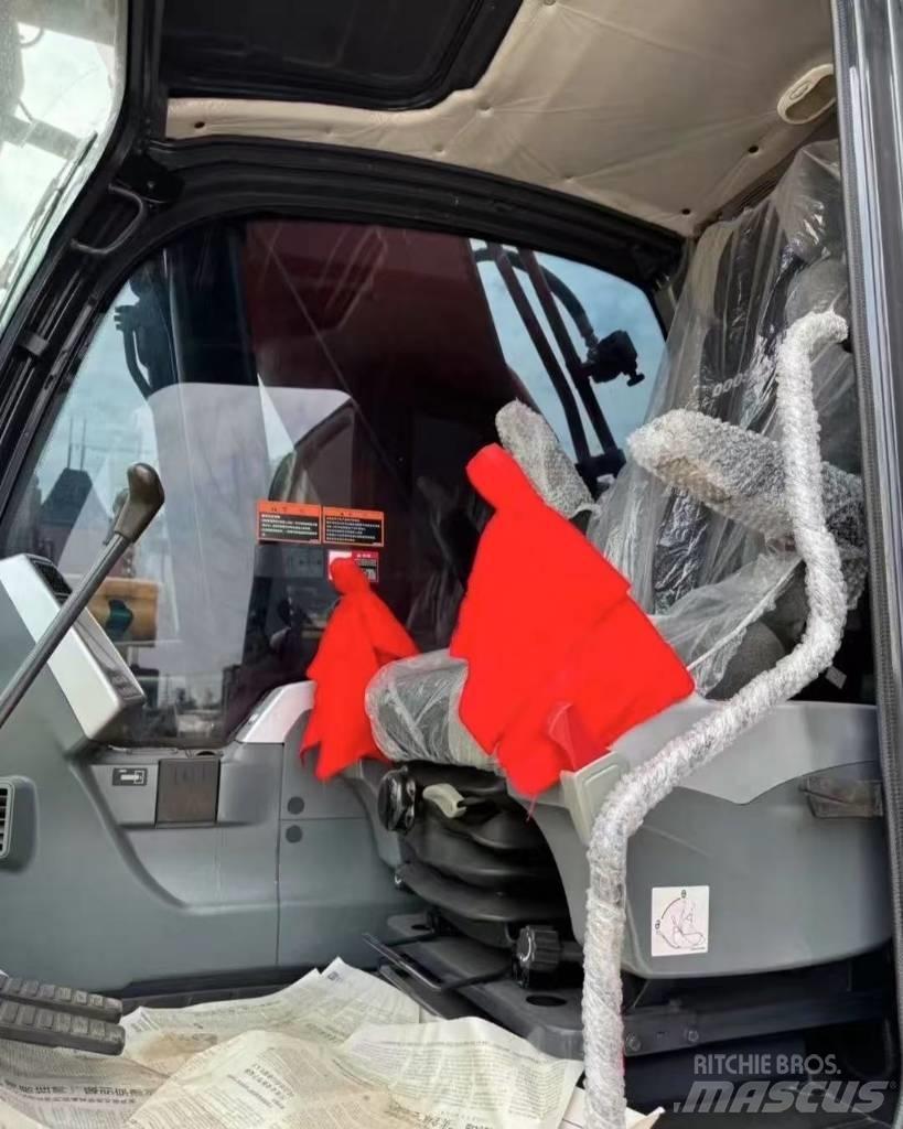 Doosan DX 225 Escavatori cingolati