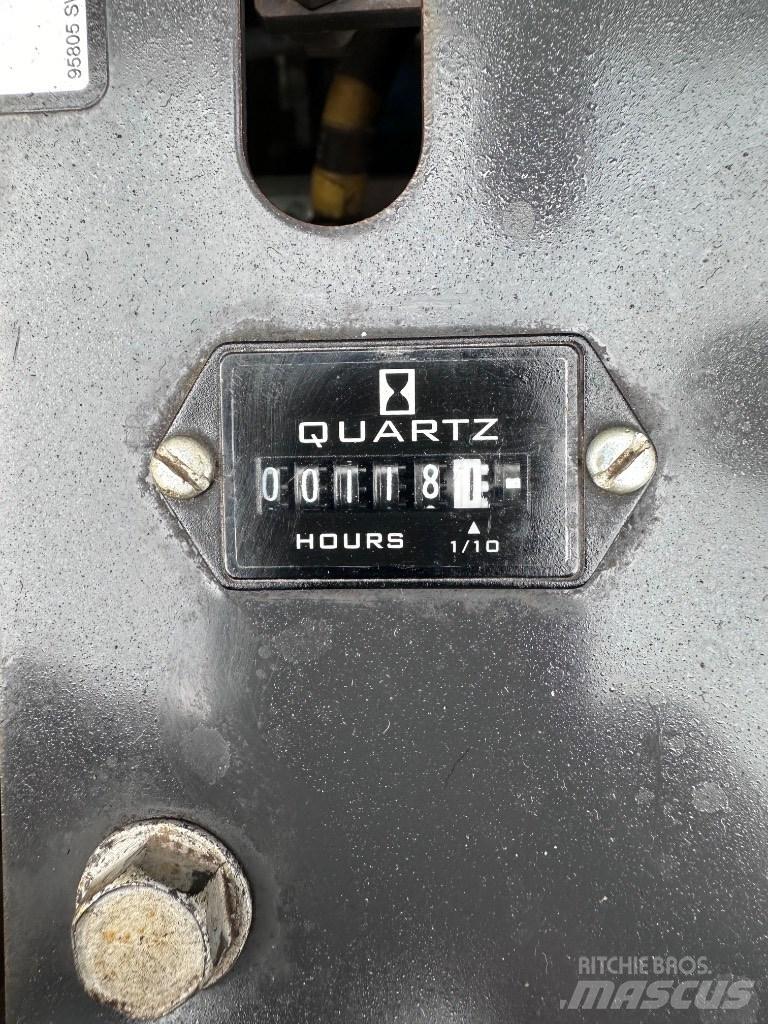 Bobcat MT100 Pale cingolate