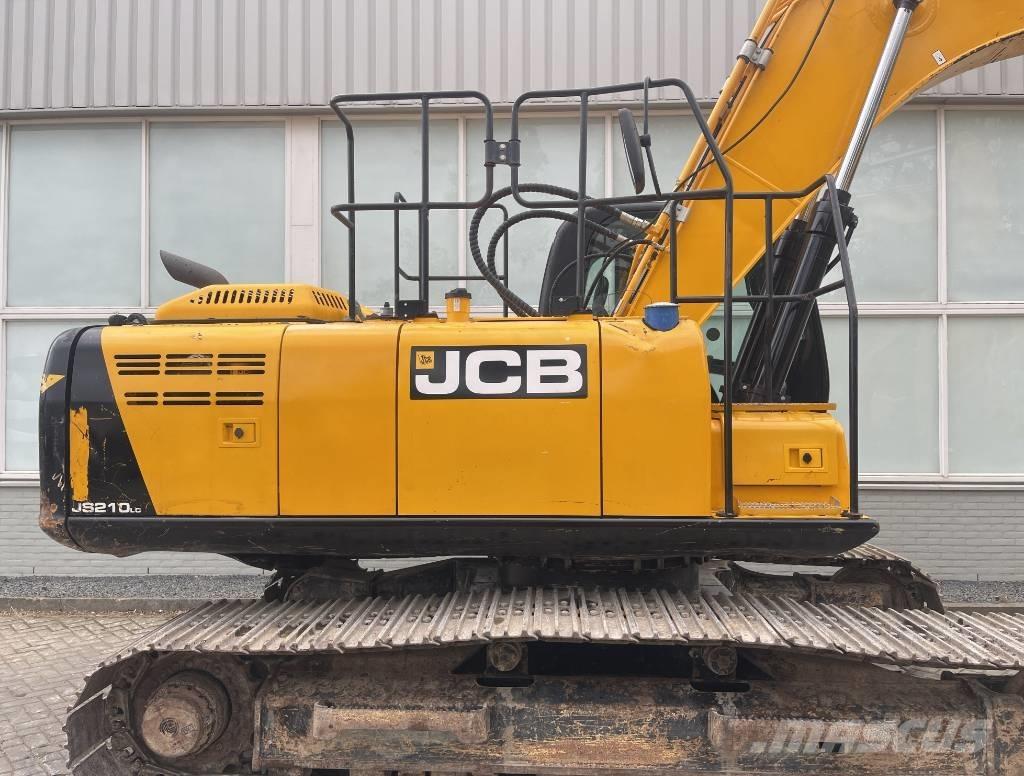 JCB JS 210 LC    2017 Escavatori cingolati