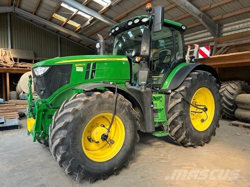 John Deere 6250R Trattori