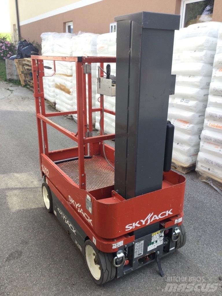 SkyJack SJ 12 Piattaforme a pantografo