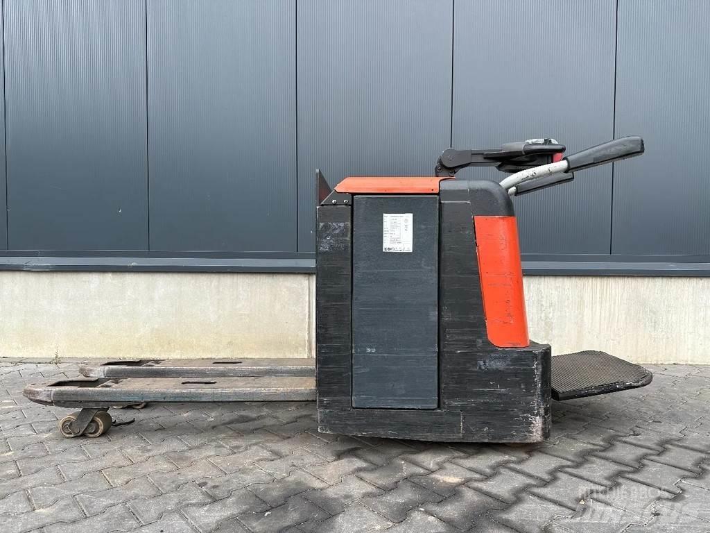 BT LPE240/M Transpallet uomo a terra
