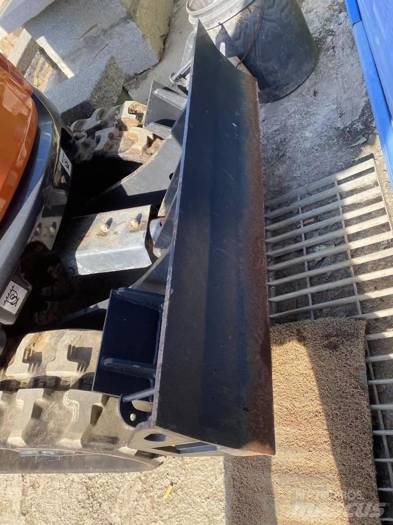 Doosan DX 17 Miniescavatori