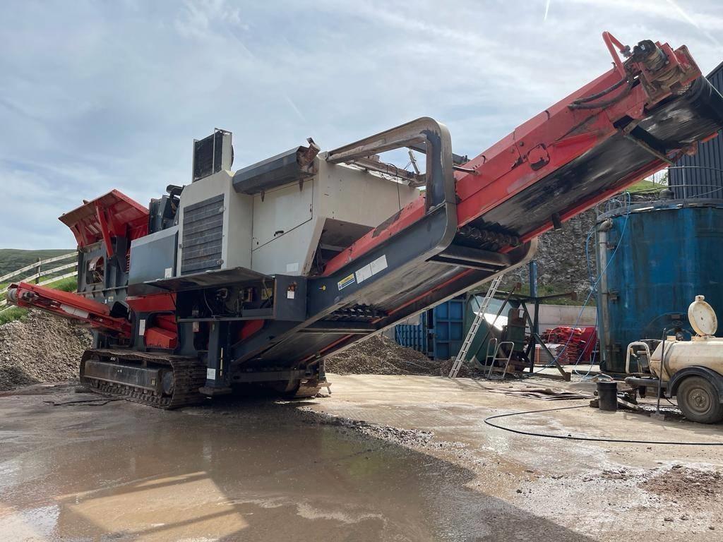 Sandvik QI340 Frantoi mobili